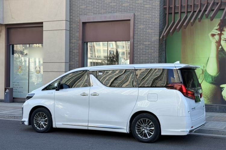 Used Toyota Alphard 2021 Dual-Motor 2.5L Premium Edition Exterior 3