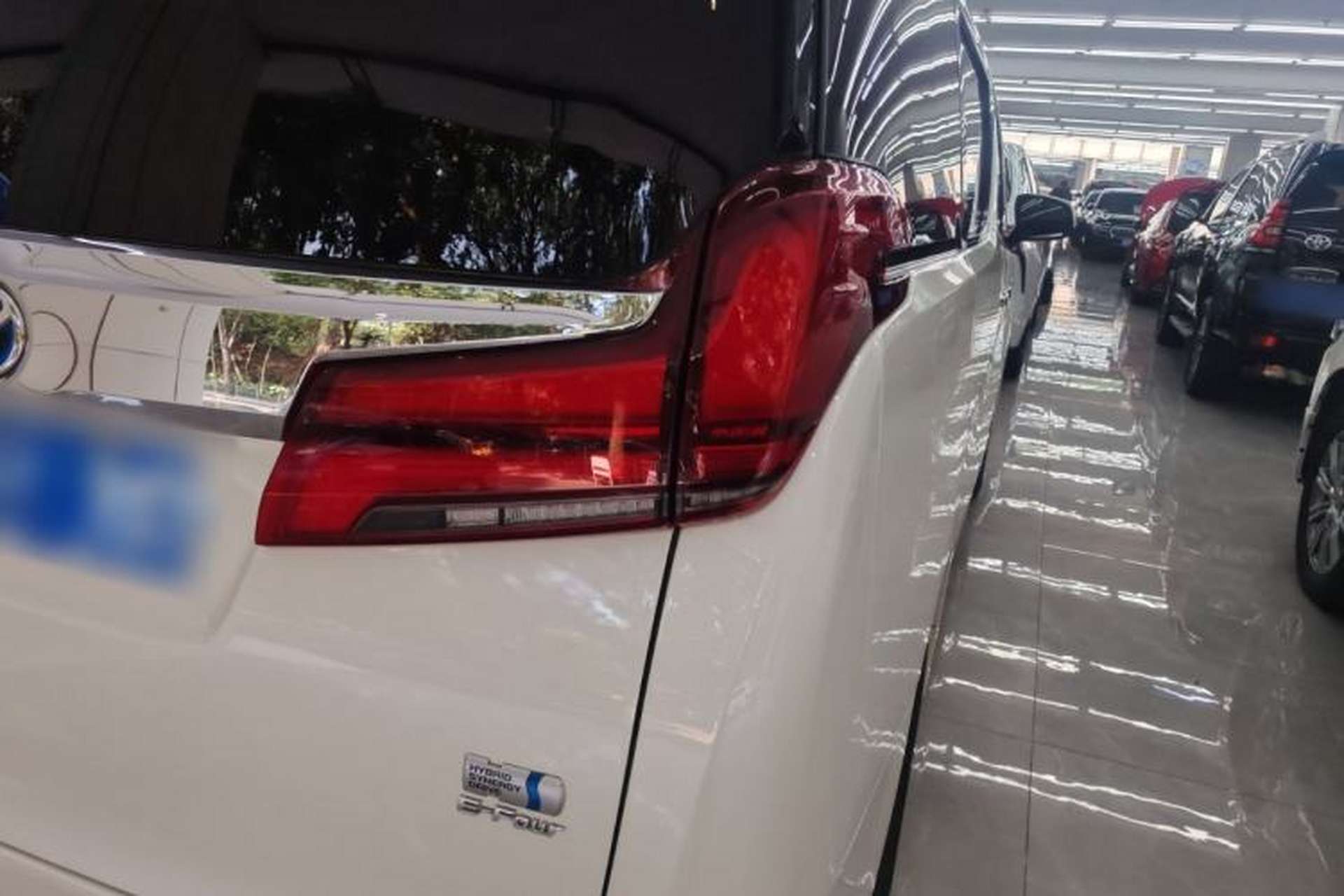 Used Toyota Alphard 2021 Dual-Engine 2.5L Prestige Edition Exterior 3