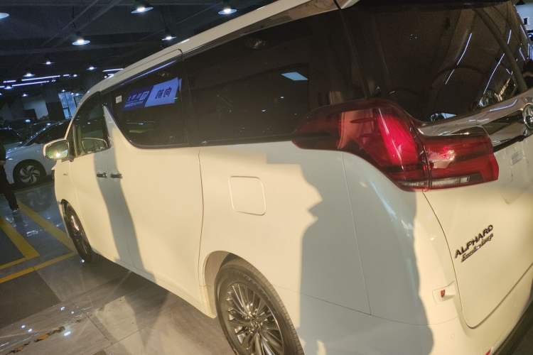 Used Toyota Alphard 2021 Dual-Engine 2.5L Prestige Edition Exterior 3