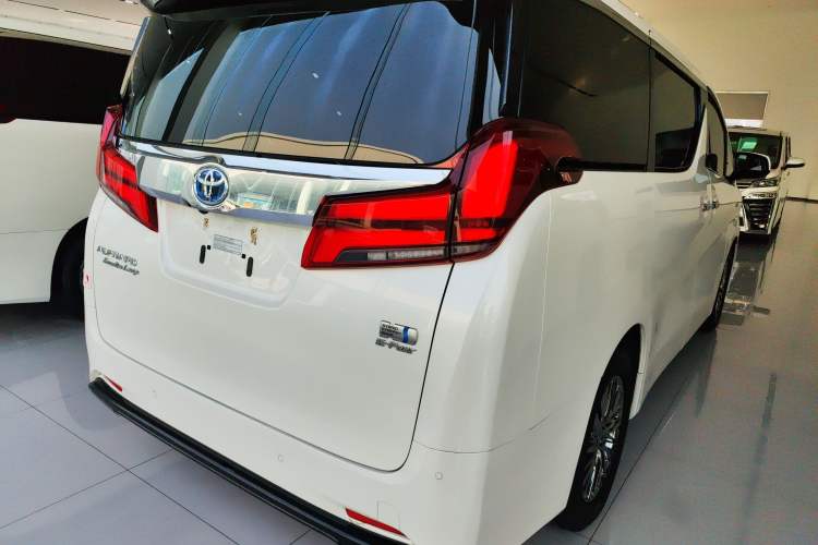 Used Toyota Alphard 2021 Dual-Engine 2.5L Prestige Edition Exterior 3