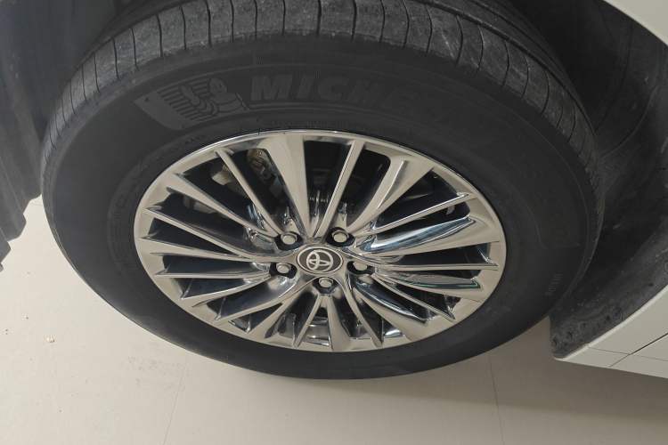 Used Toyota Alphard 2021 Dual-Engine 2.5L Prestige Edition Exterior 4