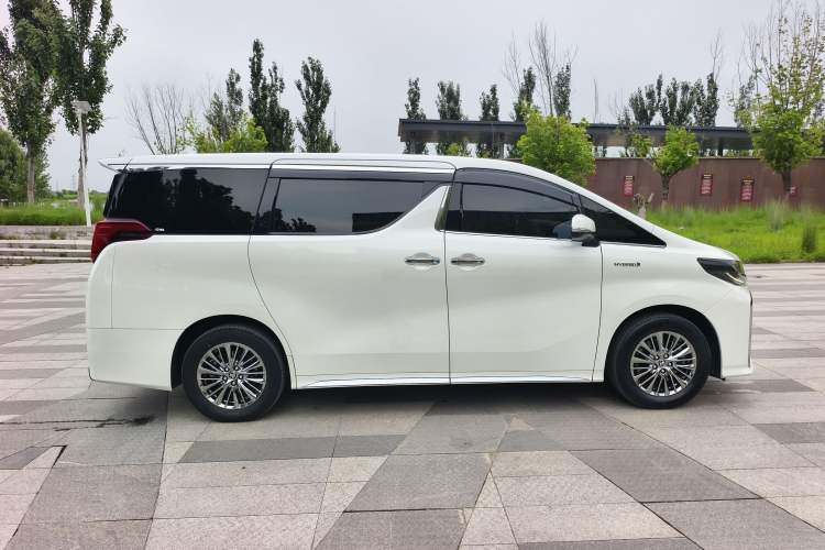 Used Toyota Alphard 2021 Dual-Motor 2.5L Premium Edition Exterior 5