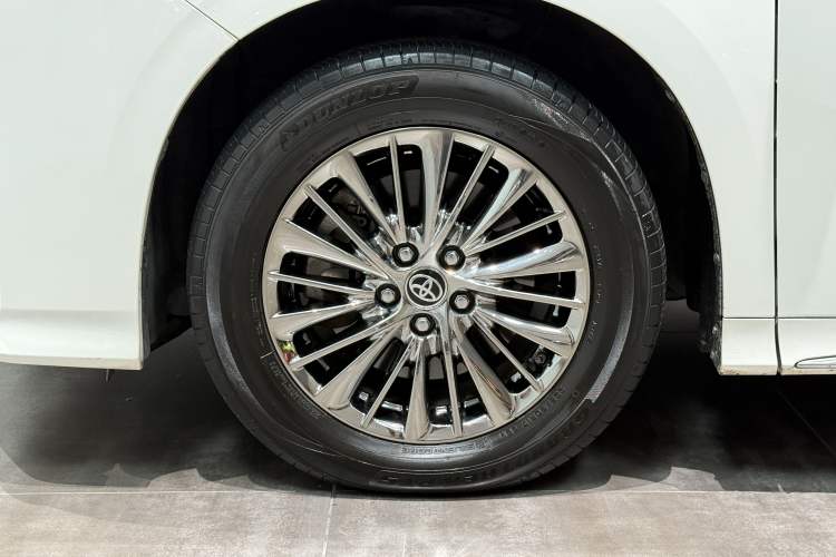 Used Toyota Alphard 2021 Dual-Motor 2.5L Premium Edition Exterior 6