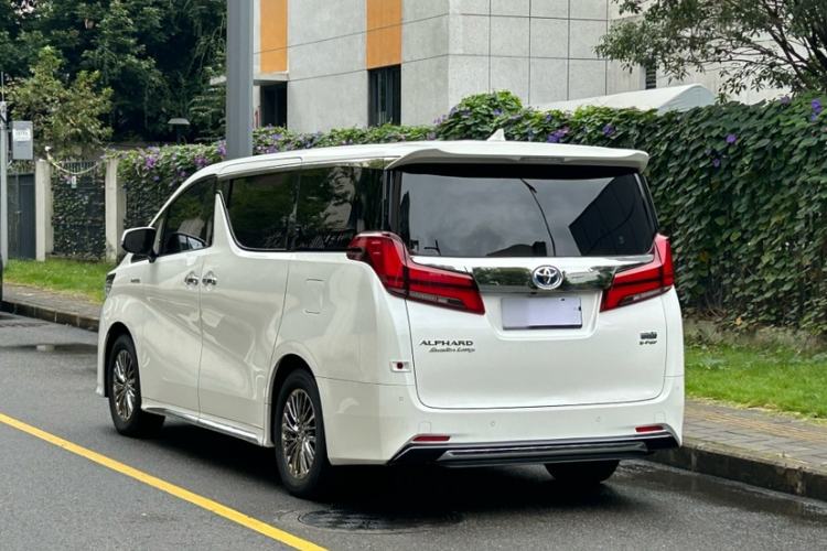 Used Toyota Alphard 2021 Dual-Motor 2.5L Premium Edition Exterior 7