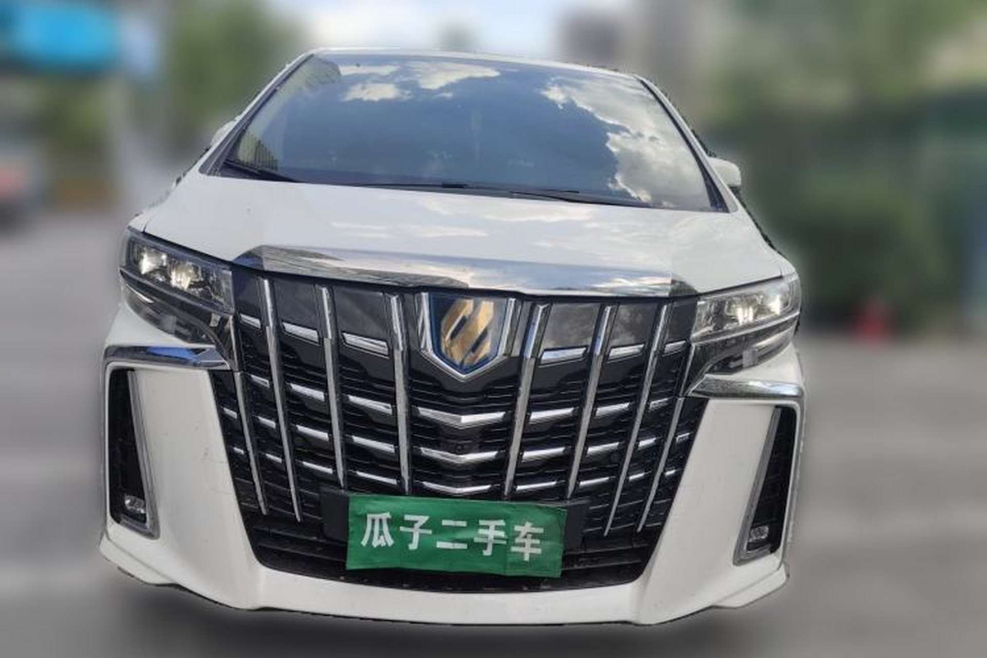 Used Toyota Alphard 2021 Dual-Motor 2.5L Premium Edition Front