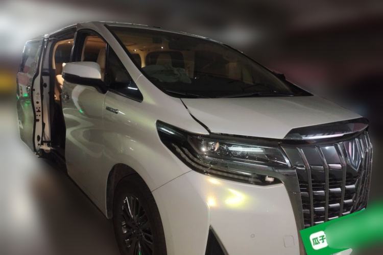 Used Toyota Alphard 2021 Dual-Engine 2.5L Luxury Edition Front Right 45 Deg