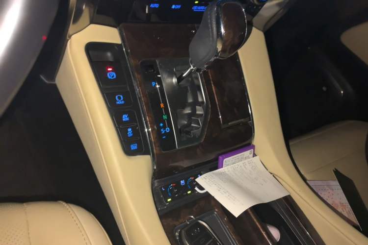 Used Toyota Alphard 2021 Dual-Engine 2.5L Luxury Edition Gear Lever
