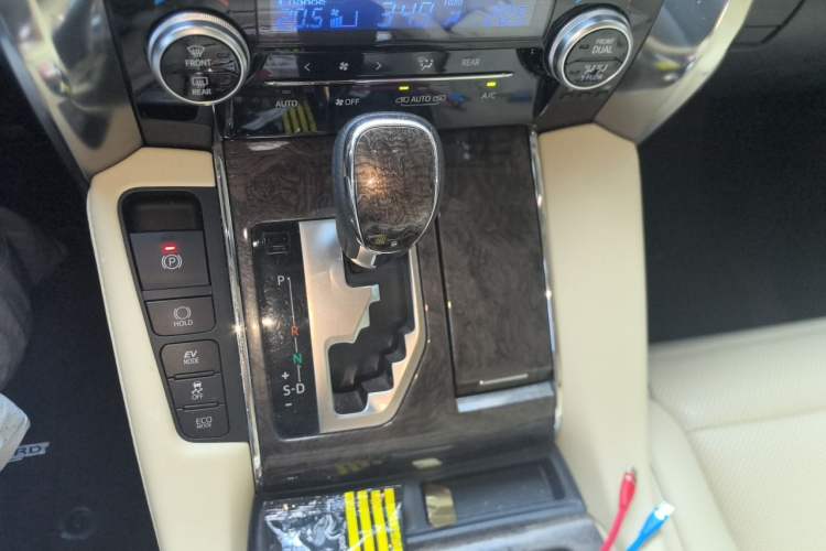 Used Toyota Alphard 2021 Dual-Motor 2.5L Premium Edition Gear Lever