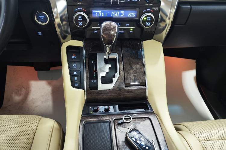 Used Toyota Alphard 2021 Dual-Engine 2.5L Prestige Edition Gear Lever