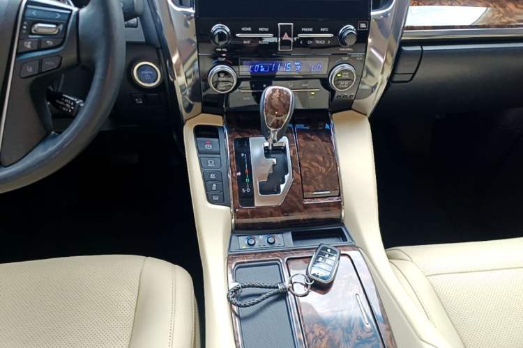 Used Toyota Alphard 2021 Dual-Engine 2.5L Luxury Edition Gear Lever