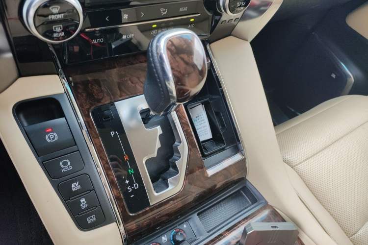 Used Toyota Alphard 2021 Dual-Engine 2.5L Luxury Edition Gear Lever