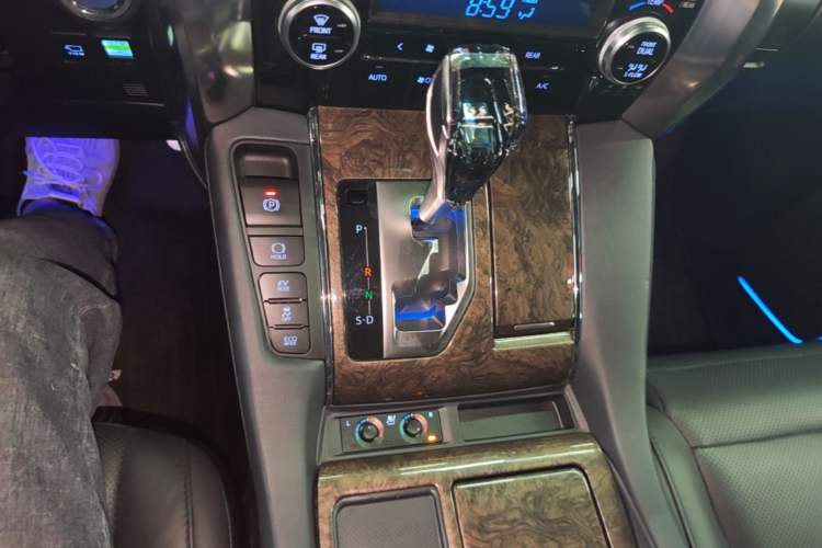Used Toyota Alphard 2021 Dual-Motor 2.5L Premium Edition Gear Lever