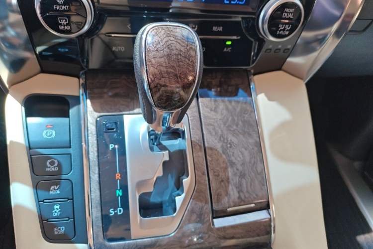 Used Toyota Alphard 2021 Dual-Engine 2.5L Prestige Edition Gear Lever