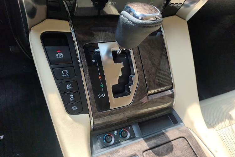 Used Toyota Alphard 2021 Dual-Engine 2.5L Prestige Edition Gear Lever