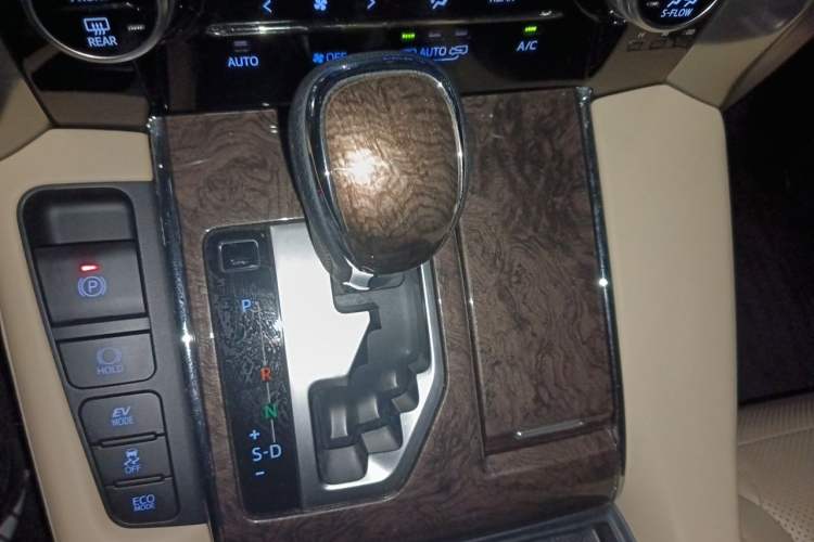 Used Toyota Alphard 2021 Dual-Engine 2.5L Prestige Edition Gear Lever