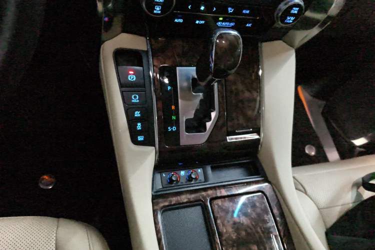 Used Toyota Alphard 2021 Dual-Engine 2.5L Luxury Edition Gear Lever