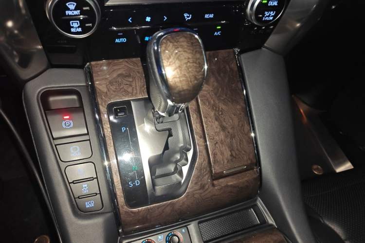 Used Toyota Alphard 2021 Dual-Engine 2.5L Prestige Edition Gear Lever