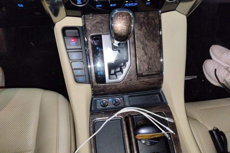 Used Toyota Alphard 2021 Dual-Engine 2.5L Prestige Edition Gear Lever