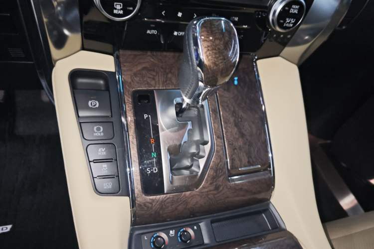 Used Toyota Alphard 2021 Dual-Motor 2.5L Premium Edition Gear Lever