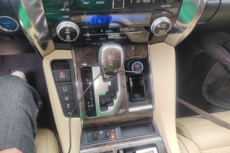 Used Toyota Alphard 2021 Dual-Engine 2.5L Prestige Edition Gear Lever