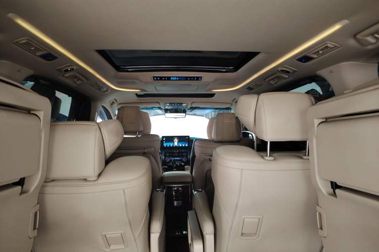Used Toyota Alphard 2021 Dual-Engine 2.5L Luxury Edition Headliner
