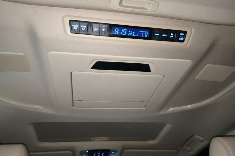 Used Toyota Alphard 2021 Dual-Engine 2.5L Luxury Edition Headliner