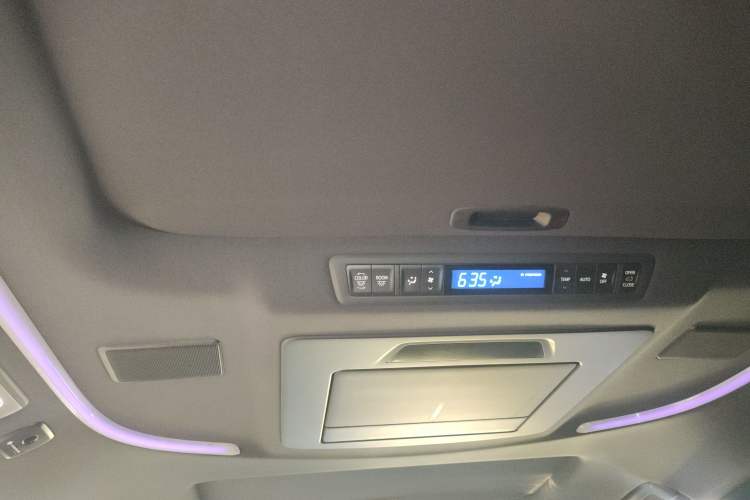 Used Toyota Alphard 2021 Dual-Engine 2.5L Prestige Edition Headliner