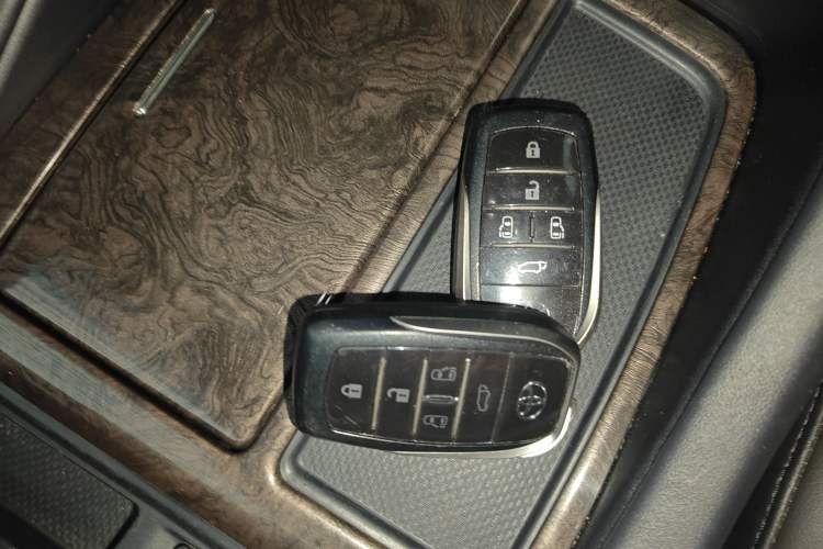 Used Toyota Alphard 2021 Dual-Engine 2.5L Prestige Edition Interior 1