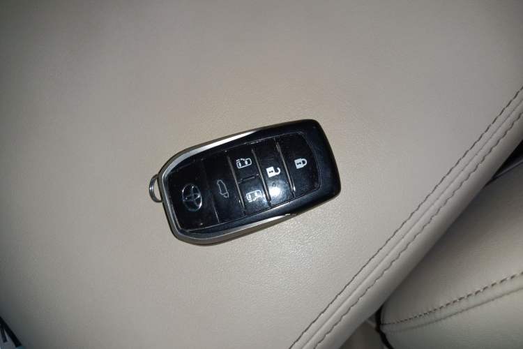 Used Toyota Alphard 2021 Dual-Engine 2.5L Prestige Edition Interior 1