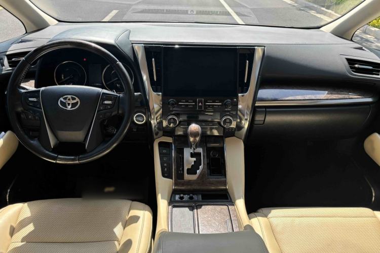 Used Toyota Alphard 2021 Dual-Engine 2.5L Prestige Edition Interior 1
