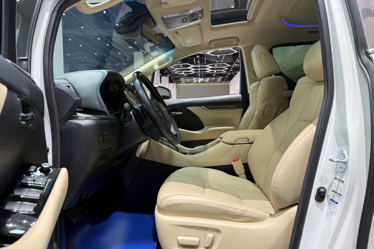 Used Toyota Alphard 2021 Dual-Motor 2.5L Premium Edition Interior 2