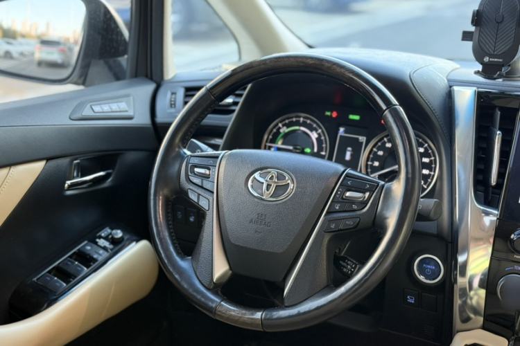 Used Toyota Alphard 2021 Dual-Motor 2.5L Premium Edition Interior 2