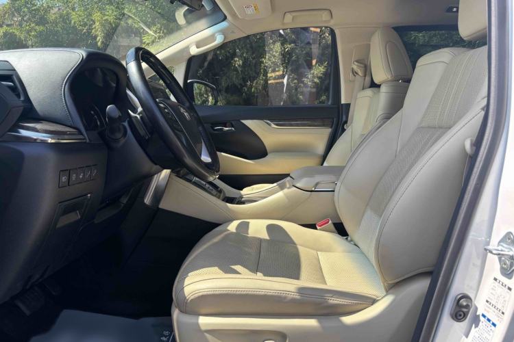 Used Toyota Alphard 2021 Dual-Engine 2.5L Prestige Edition Interior 2