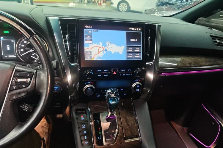 Used Toyota Alphard 2021 Dual-Engine 2.5L Prestige Edition Interior 2