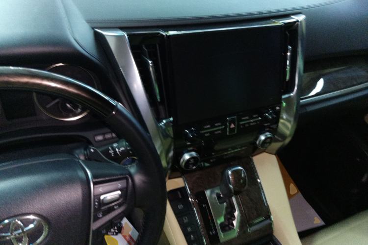 Used Toyota Alphard 2021 Dual-Engine 2.5L Prestige Edition Interior 2