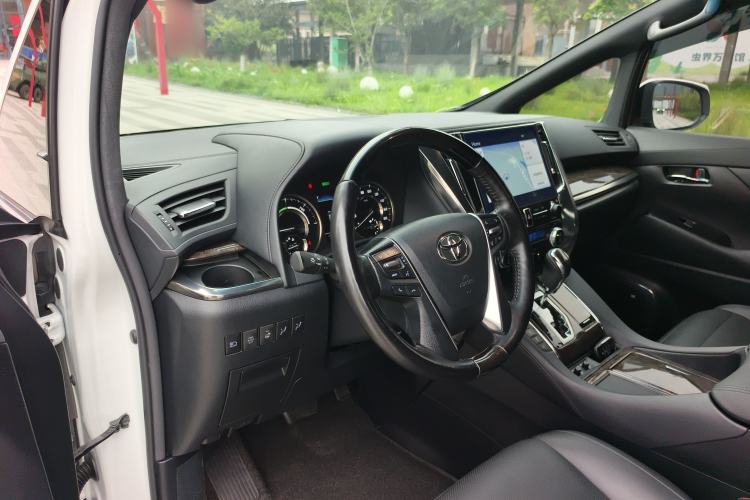 Used Toyota Alphard 2021 Dual-Motor 2.5L Premium Edition Interior 3
