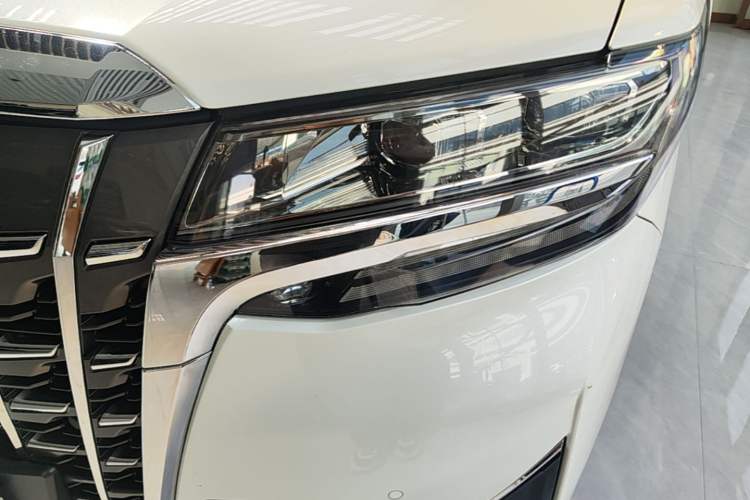 Used Toyota Alphard 2021 Dual-Engine 2.5L Luxury Edition Left Front Headlight