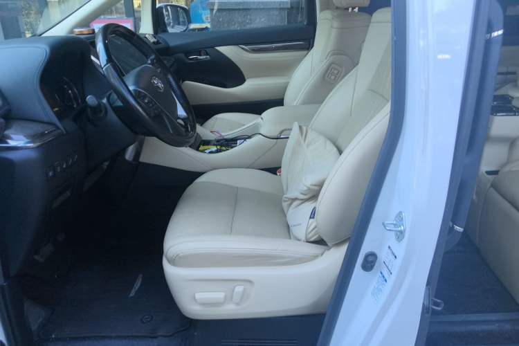 Used Toyota Alphard 2021 Dual-Motor 2.5L Premium Edition Left Front Seat