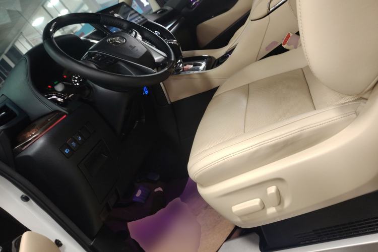 Used Toyota Alphard 2021 Dual-Engine 2.5L Luxury Edition Left Front Seat