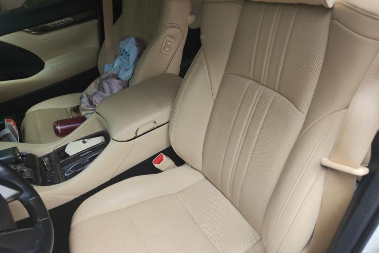 Used Toyota Alphard 2021 Dual-Engine 2.5L Luxury Edition Left Front Seat