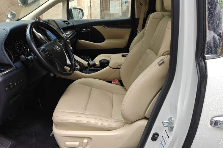 Used Toyota Alphard 2021 Dual-Motor 2.5L Premium Edition Left Front Seat