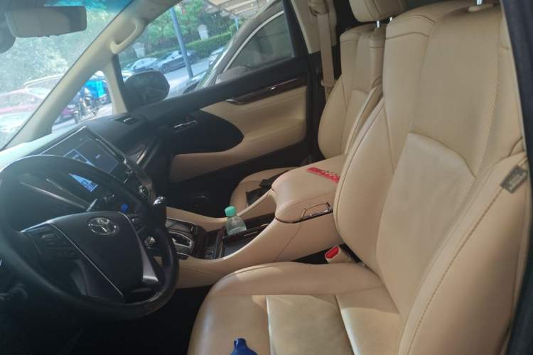Used Toyota Alphard 2021 Dual-Engine 2.5L Luxury Edition Left Front Seat