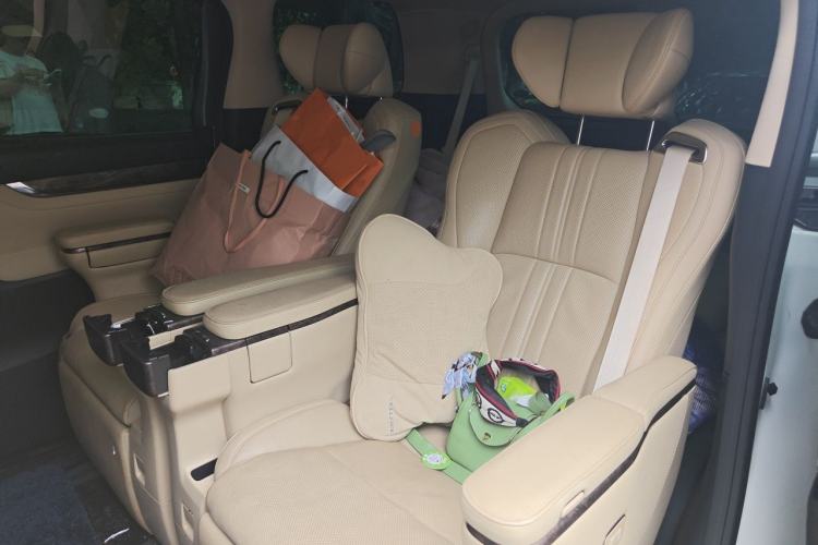 Used Toyota Alphard 2021 Dual-Engine 2.5L Luxury Edition Left Rear Seat