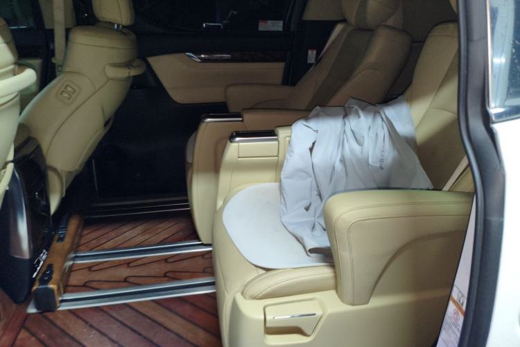 Used Toyota Alphard 2021 Dual-Engine 2.5L Luxury Edition Left Rear Seat