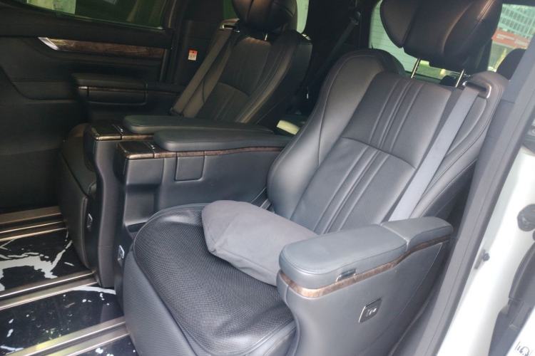 Used Toyota Alphard 2021 Dual-Engine 2.5L Prestige Edition Left Rear Seat