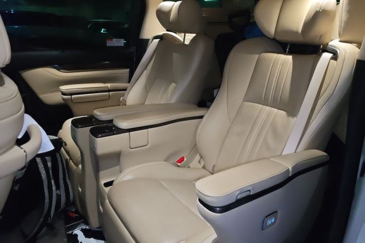 Used Toyota Alphard 2021 Dual-Motor 2.5L Premium Edition Left Rear Seat