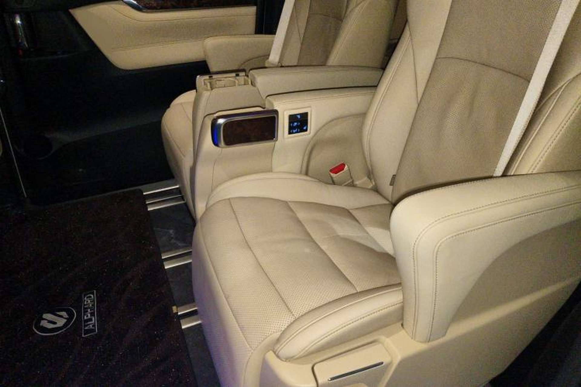 Used Toyota Alphard 2021 Dual-Engine 2.5L Luxury Edition Left Rear Seat