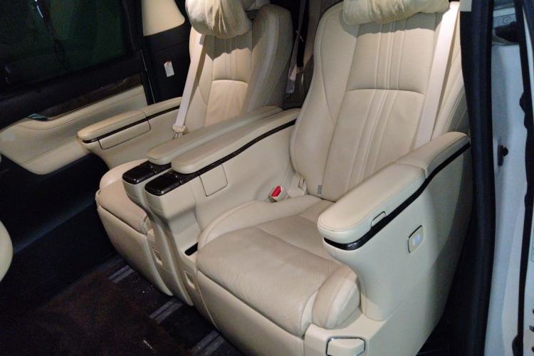 Used Toyota Alphard 2021 Dual-Engine 2.5L Prestige Edition Left Rear Seat