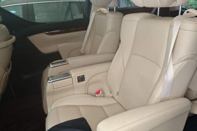 Used Toyota Alphard 2021 Dual-Engine 2.5L Luxury Edition Left Rear Seat