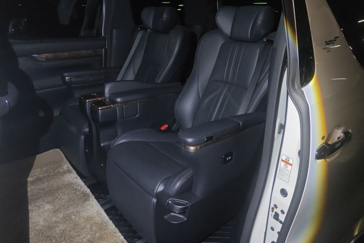 Used Toyota Alphard 2021 Dual-Engine 2.5L Prestige Edition Left Rear Seat
